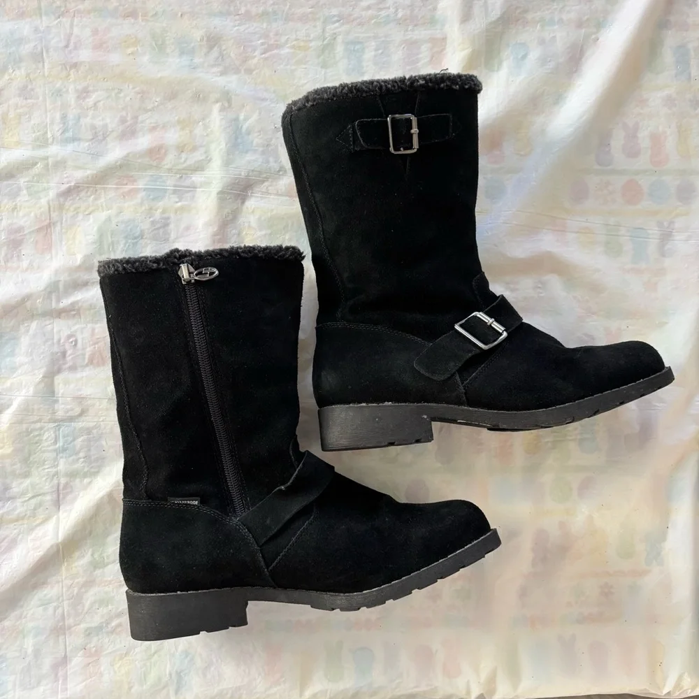 London Fog Nikki Cozy Winter Black Boots Berber lined. SZ 7 M Worn 1X Indoors